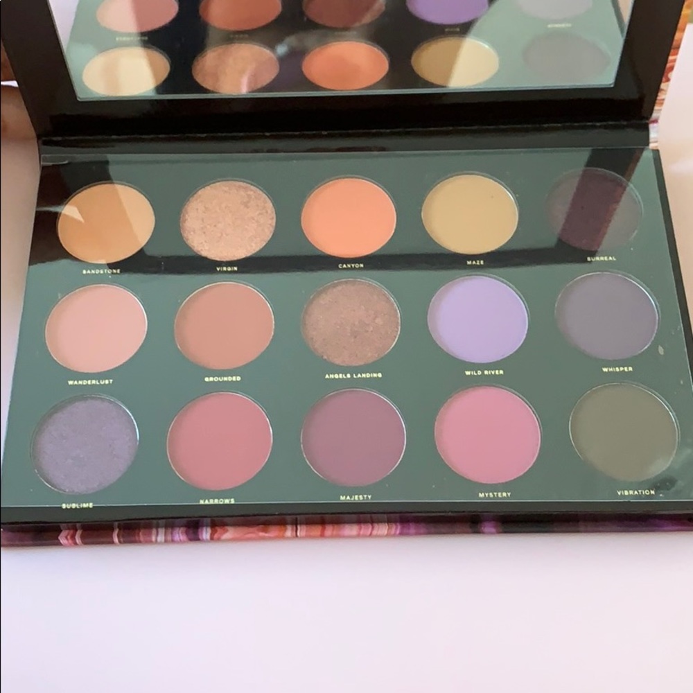 Hipdot Eye shadow palette
